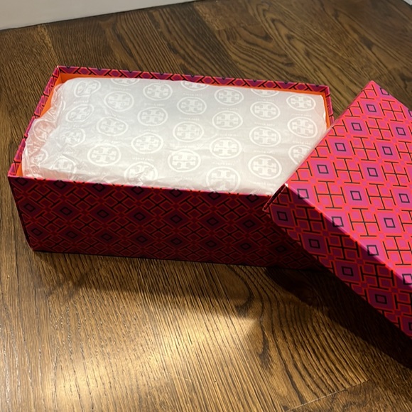 Tory Burch Elizabeth round toe pump metallic floral brocade - Picture 7 of 7